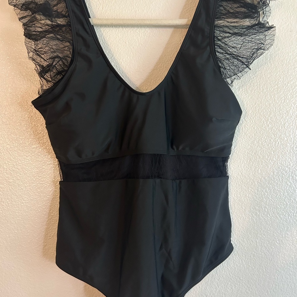 Elegant Black Lace-Trimmed One-Piece Swimsuit